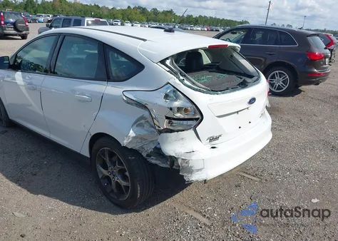2014 Ford Focus Se из США, поврежденный, VIN 1FADP3K29EL302587